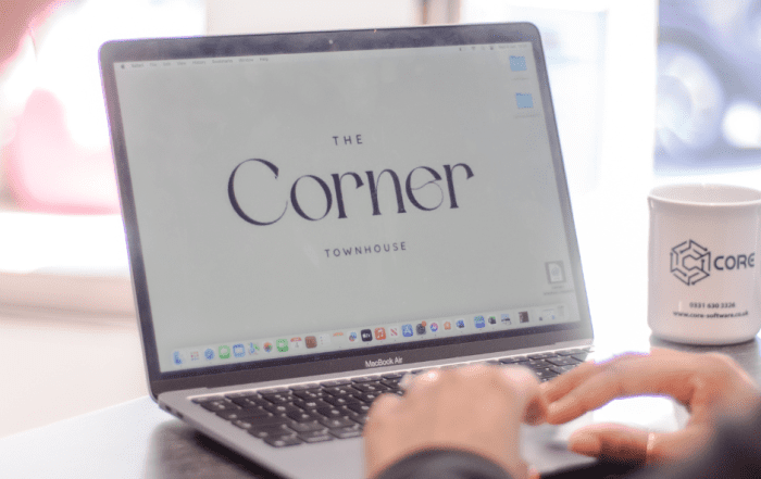 Laptop The Corner TownHouse